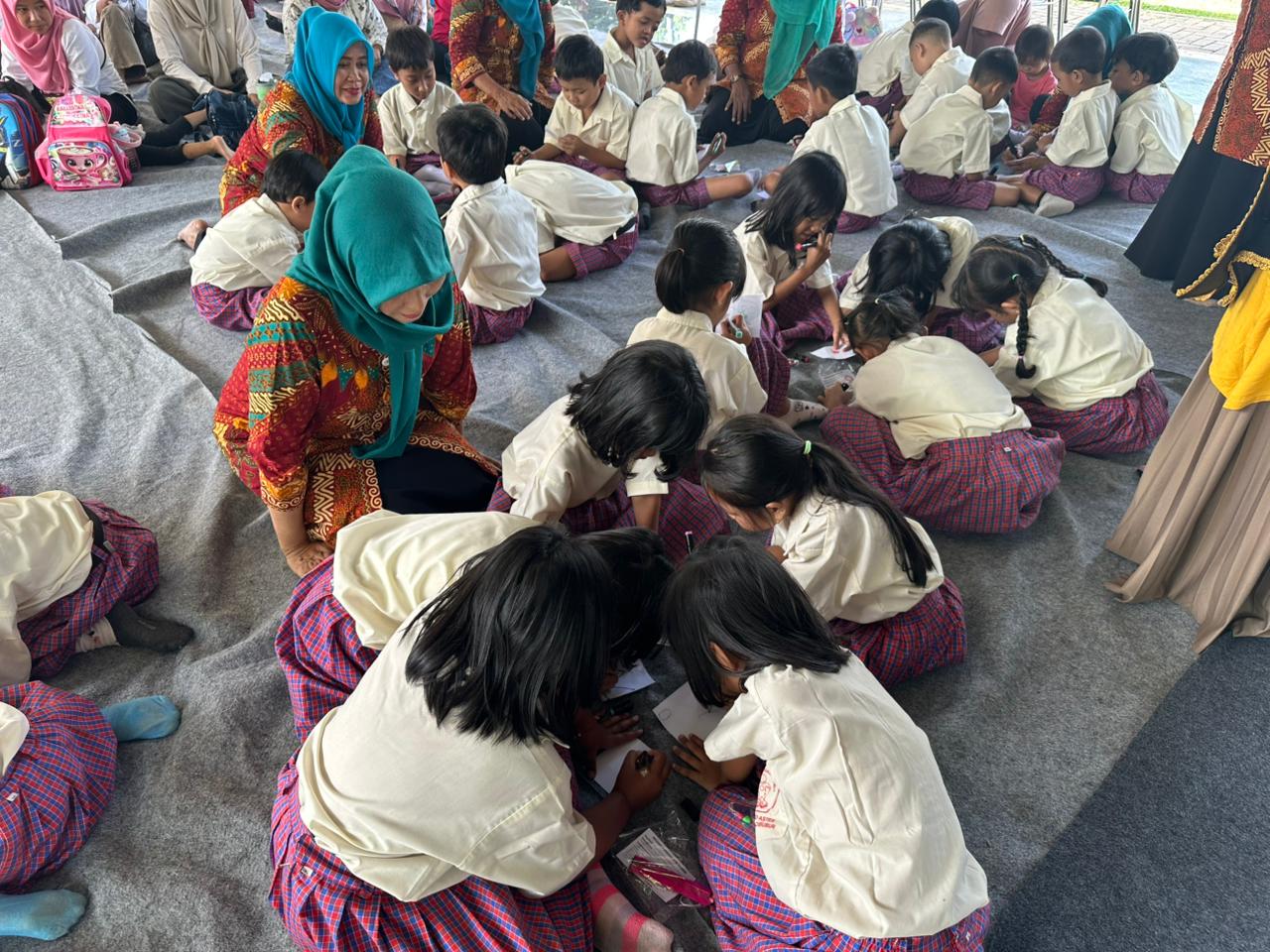 BELIA : Bekal Literasi Ibu Dan Anak Bersama Duta Baca Jakarta Timur Di RPTRA Cibubur Berseri